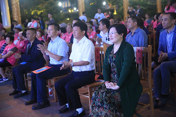 4领导参会.jpg