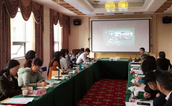 2018年咸宁市青少年科技教育工作研讨座谈会新闻稿174.png