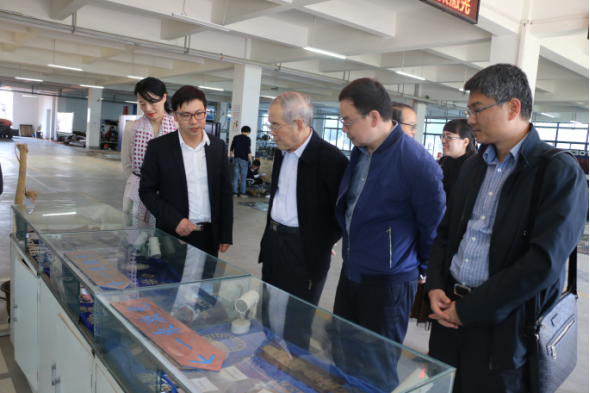 中国工程院院士叶声华一行把脉咸宁市精密仪器企业助推新时代咸宁高质量发展213.png