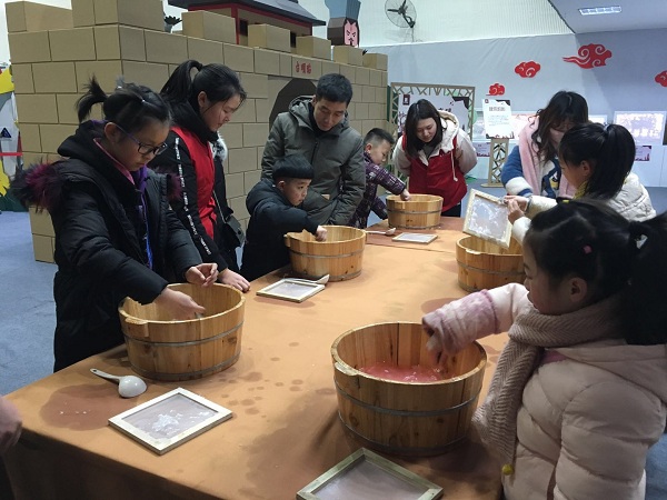 纸上襄阳临展.jpg