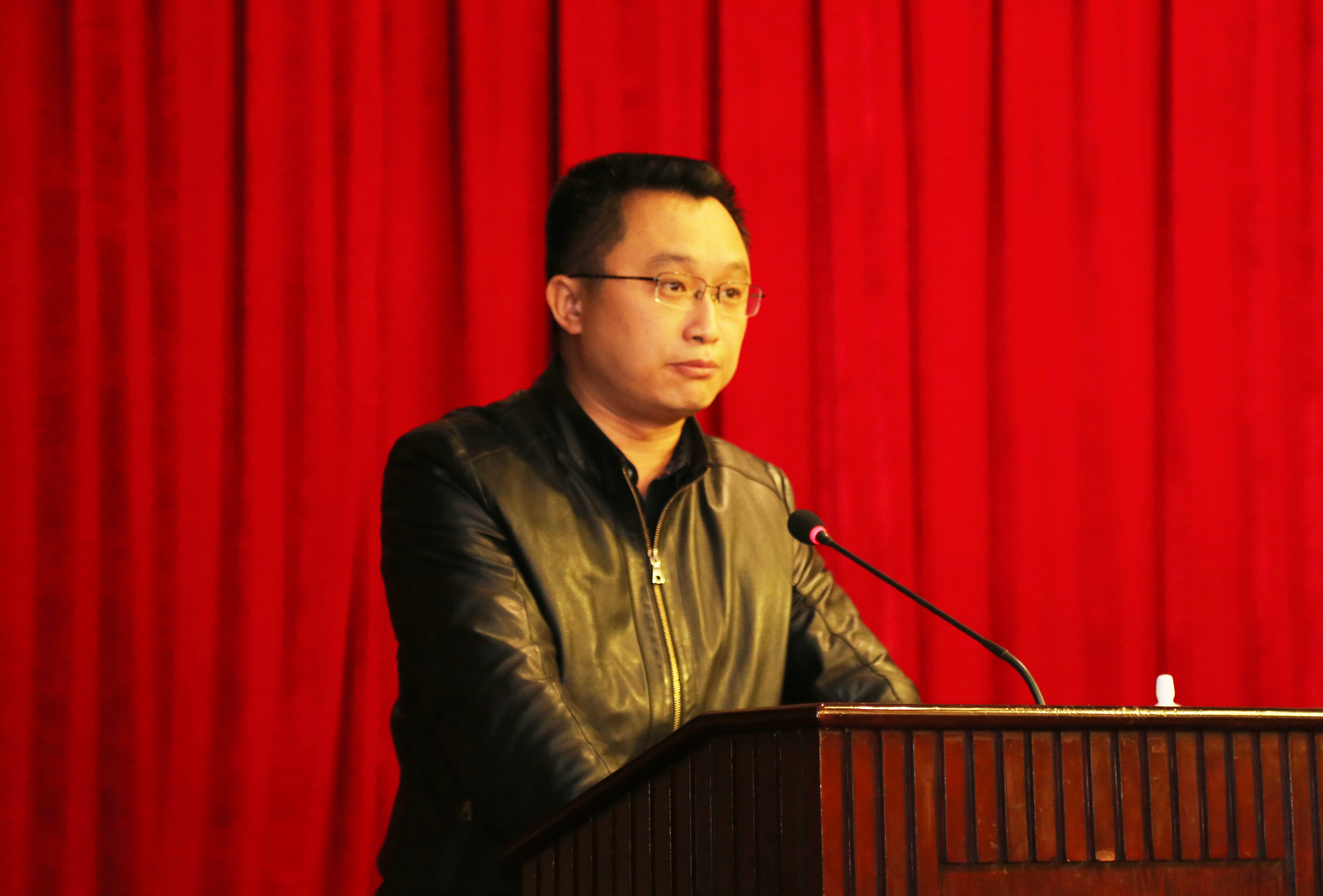 中国葛洲坝集团有限公司科协代表在大会进行典型交流-1.jpg