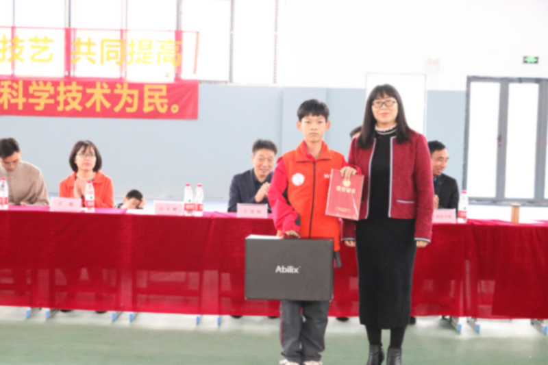 微信图片_2020110517220224_副本.jpg