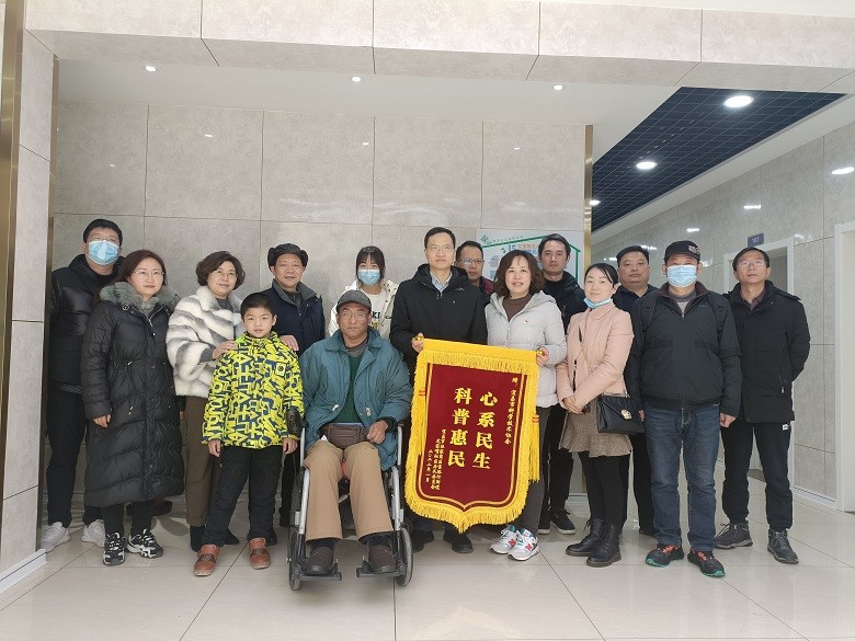 请问.jpg
