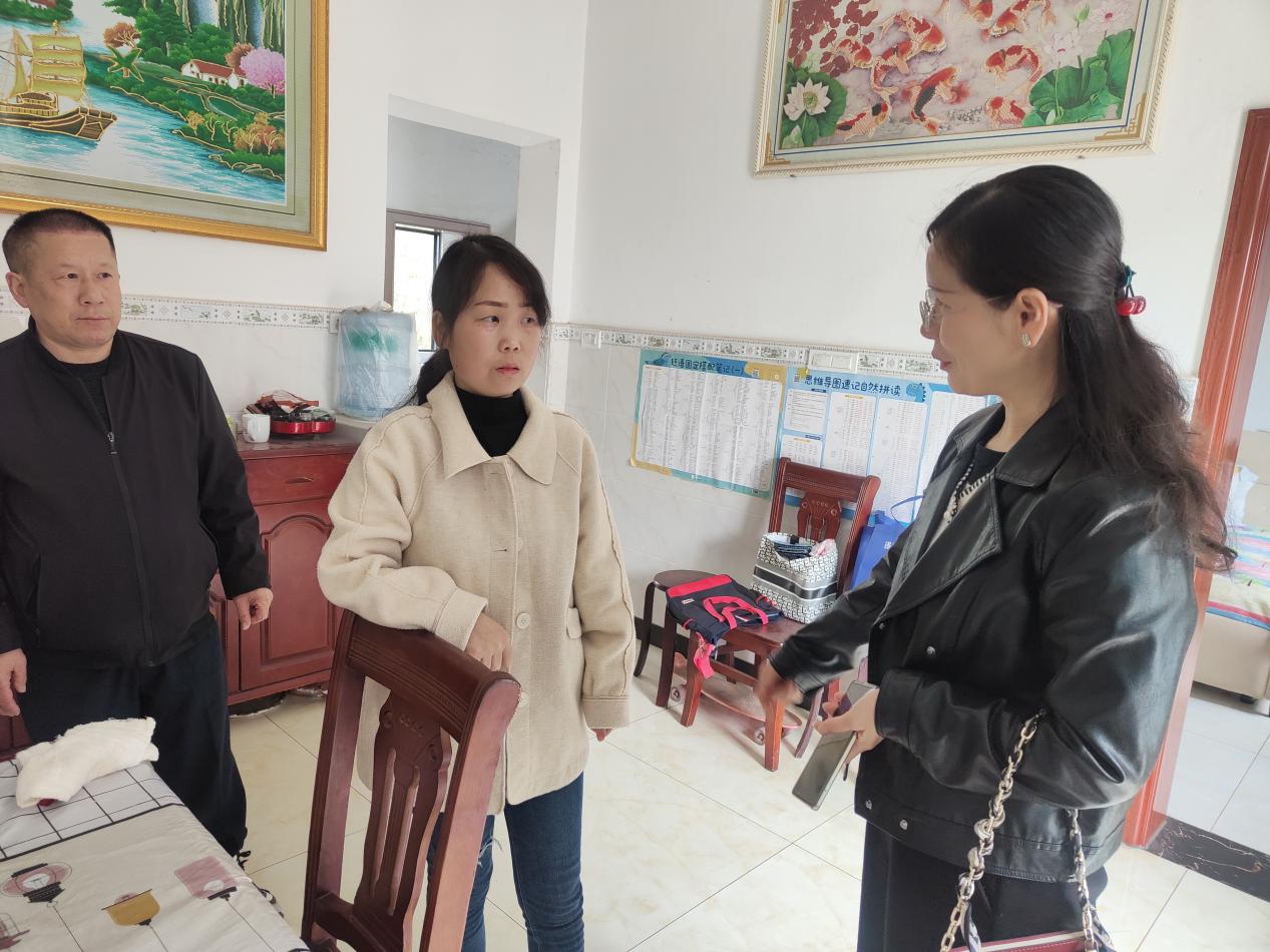 2市科协开展结对帮扶集中走访活动.jpg