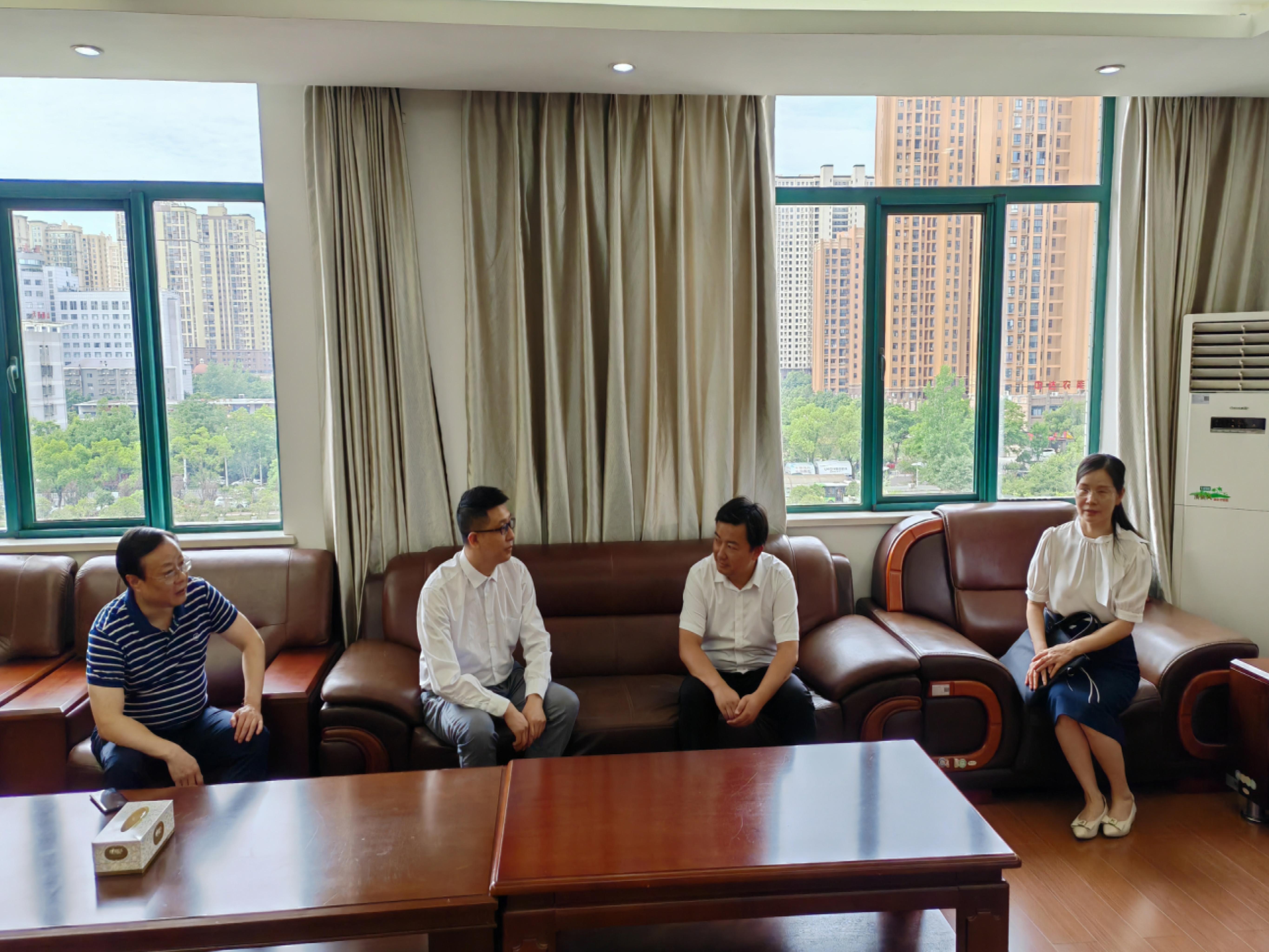 5座谈会.jpg