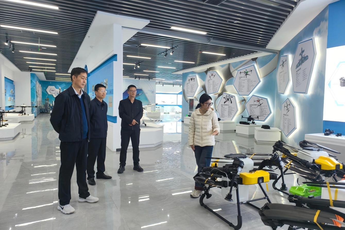 1762154002576029490.jpg 图片35.jpg