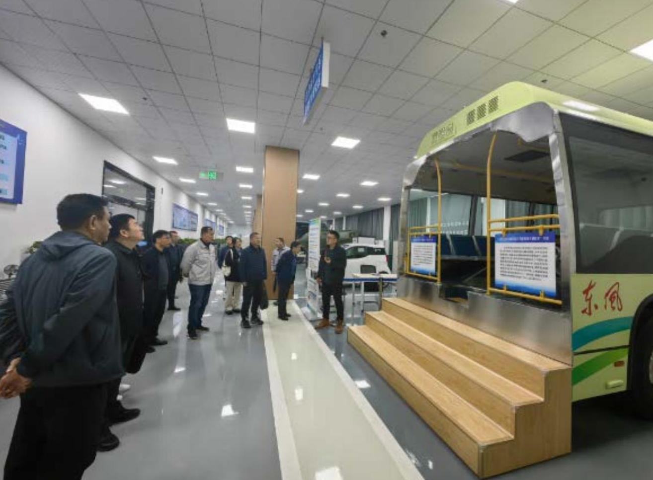 1762156503971095728.jpg 截图录屏_选择区域_20251103154816.jpg