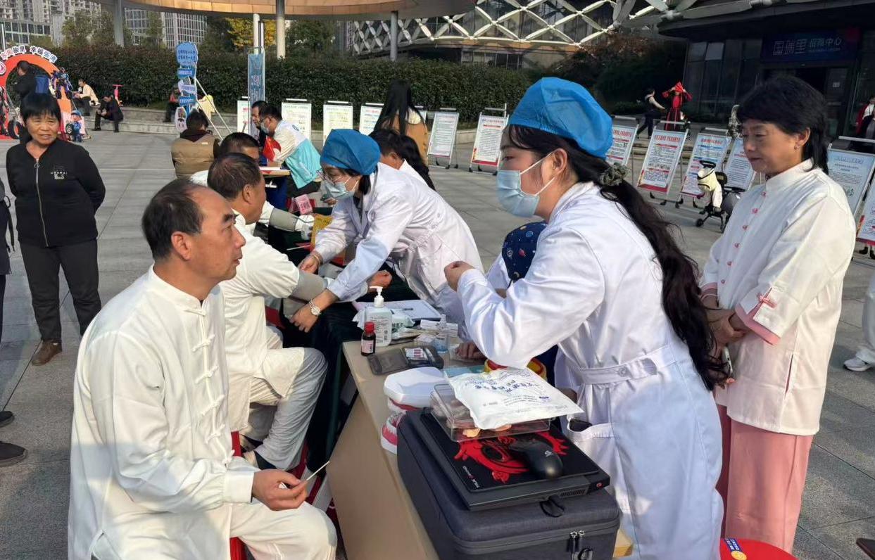 1762413887872035264.jpg 截图录屏_选择区域_20251106110847.jpg