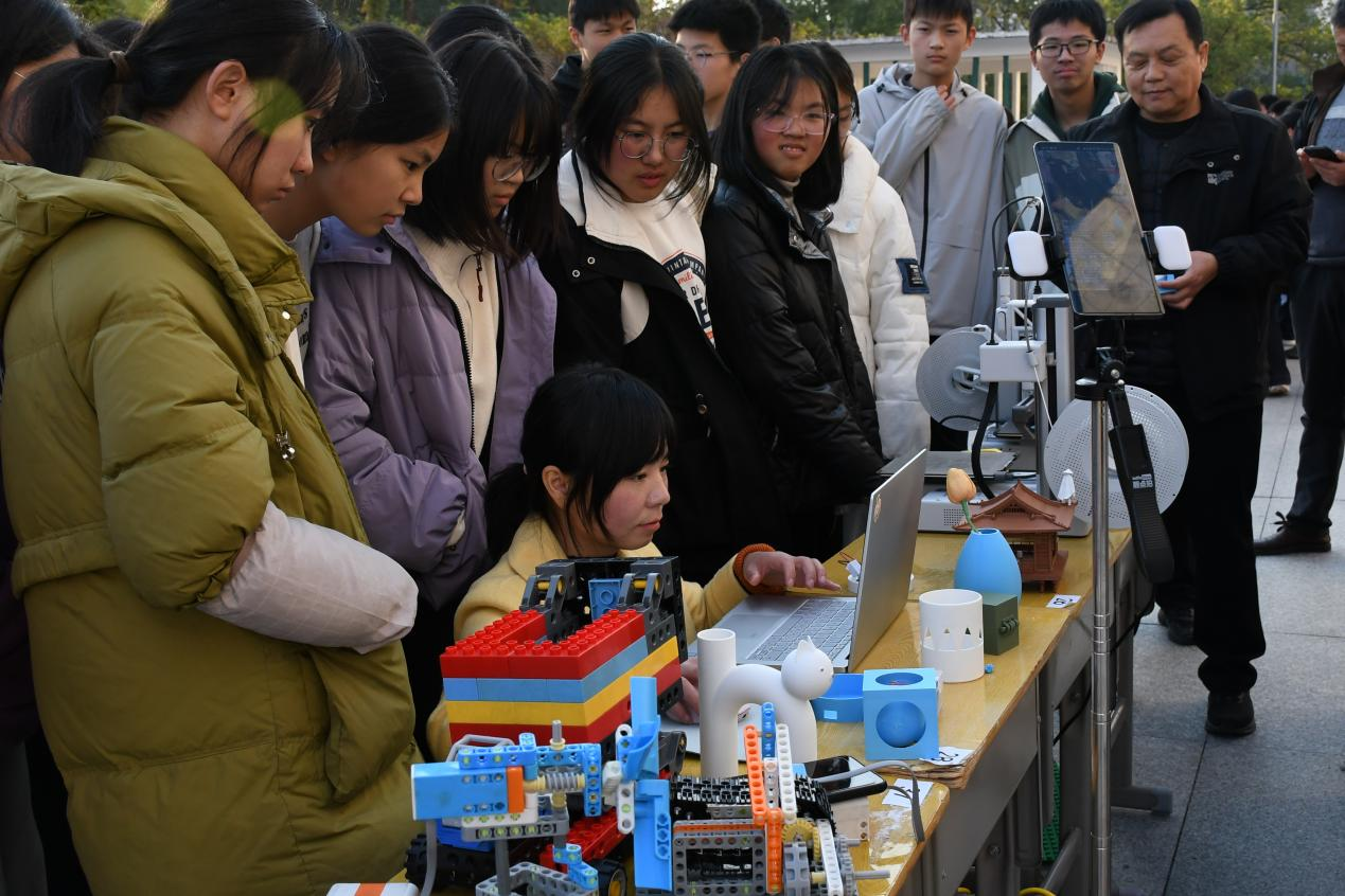 1764299853711073331.png 原图3.png