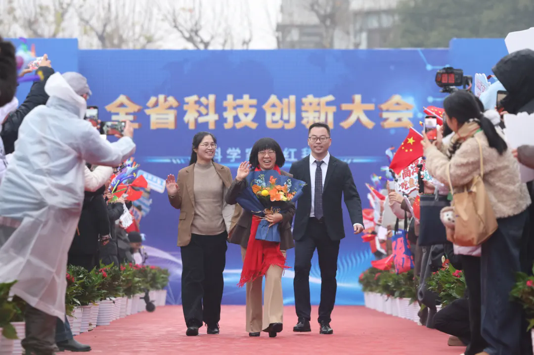 640 (1).webp (1).png