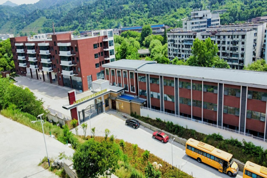 十堰市知雨轩中小学生科普研学实践基地