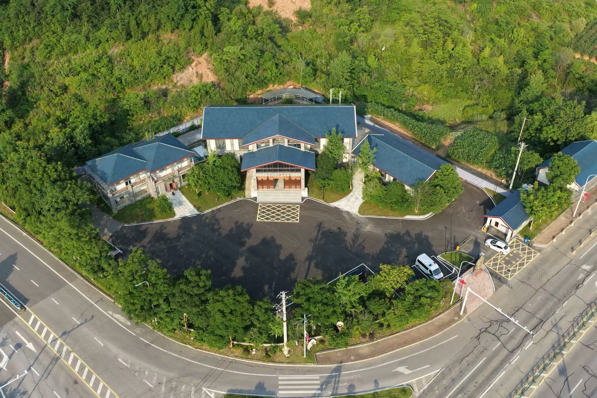 湖北九宫山国家级自然保护区自然科普馆（通山县国家安全教育基地）