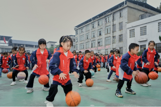 1793153917267090116.png 1027新闻稿--科普筑梦点亮乡村课堂+数智赋能播撒科学火种1145.png